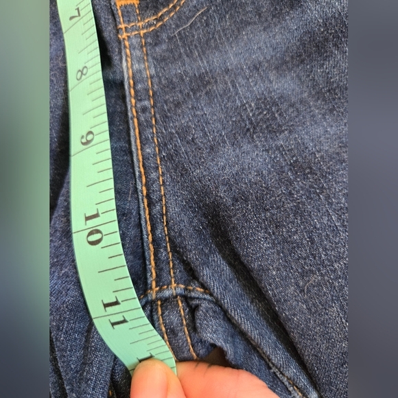 Levi's Women's Skinny Jeans - Dark Blue - Picture 8 of 9